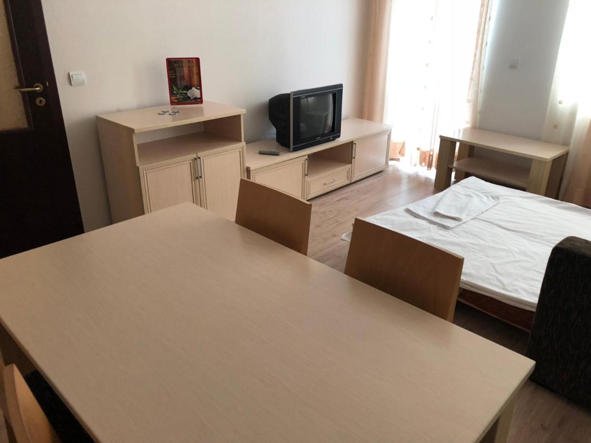 Апартамент В Хотел Стената, Пампорово Apartment Smolyan Exterior foto